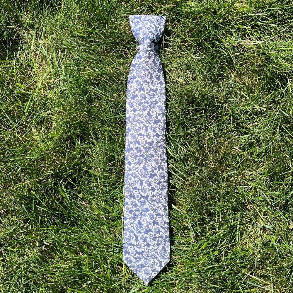 Van Heusen Floral Print Blue Tie